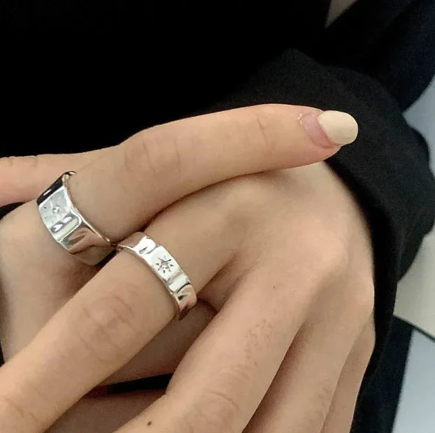 Japanese & Korean Style Couple Rings with Asterism Zircon