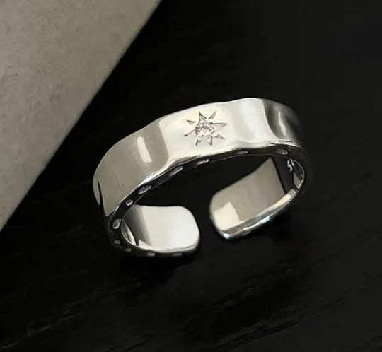 Japanese & Korean Style Couple Rings with Asterism Zircon