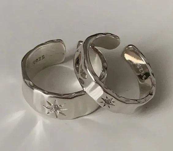 Japanese & Korean Style Couple Rings with Asterism Zircon